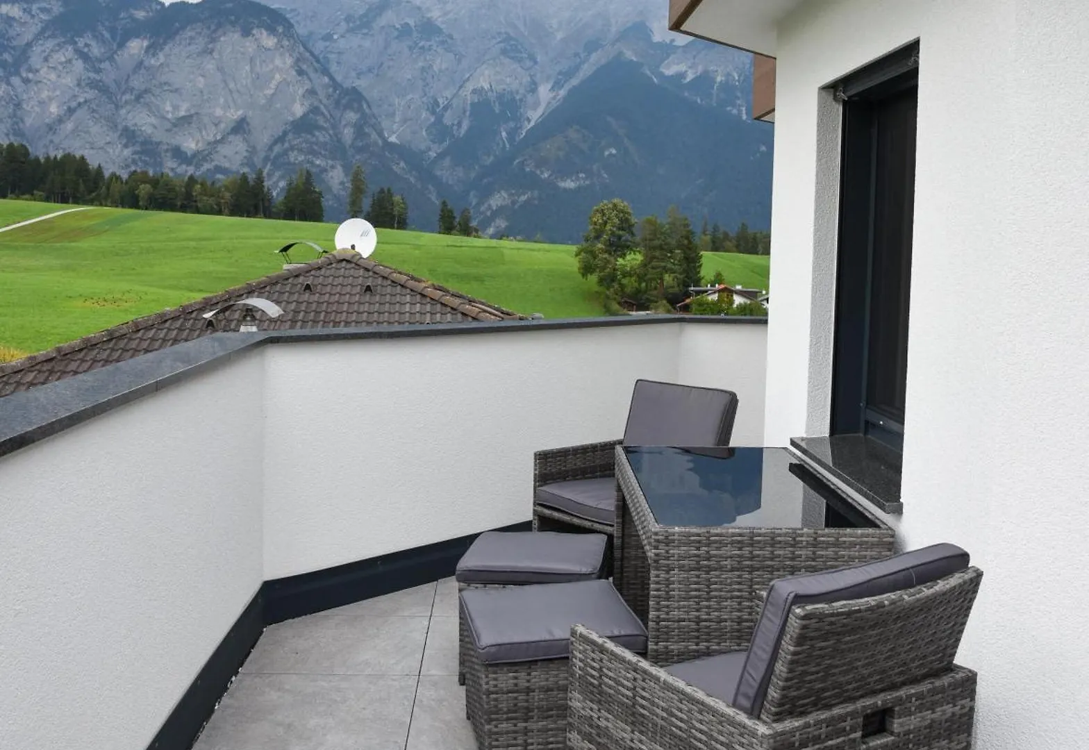 Mountain View Appartements Mit Blick Innsbruck Austria